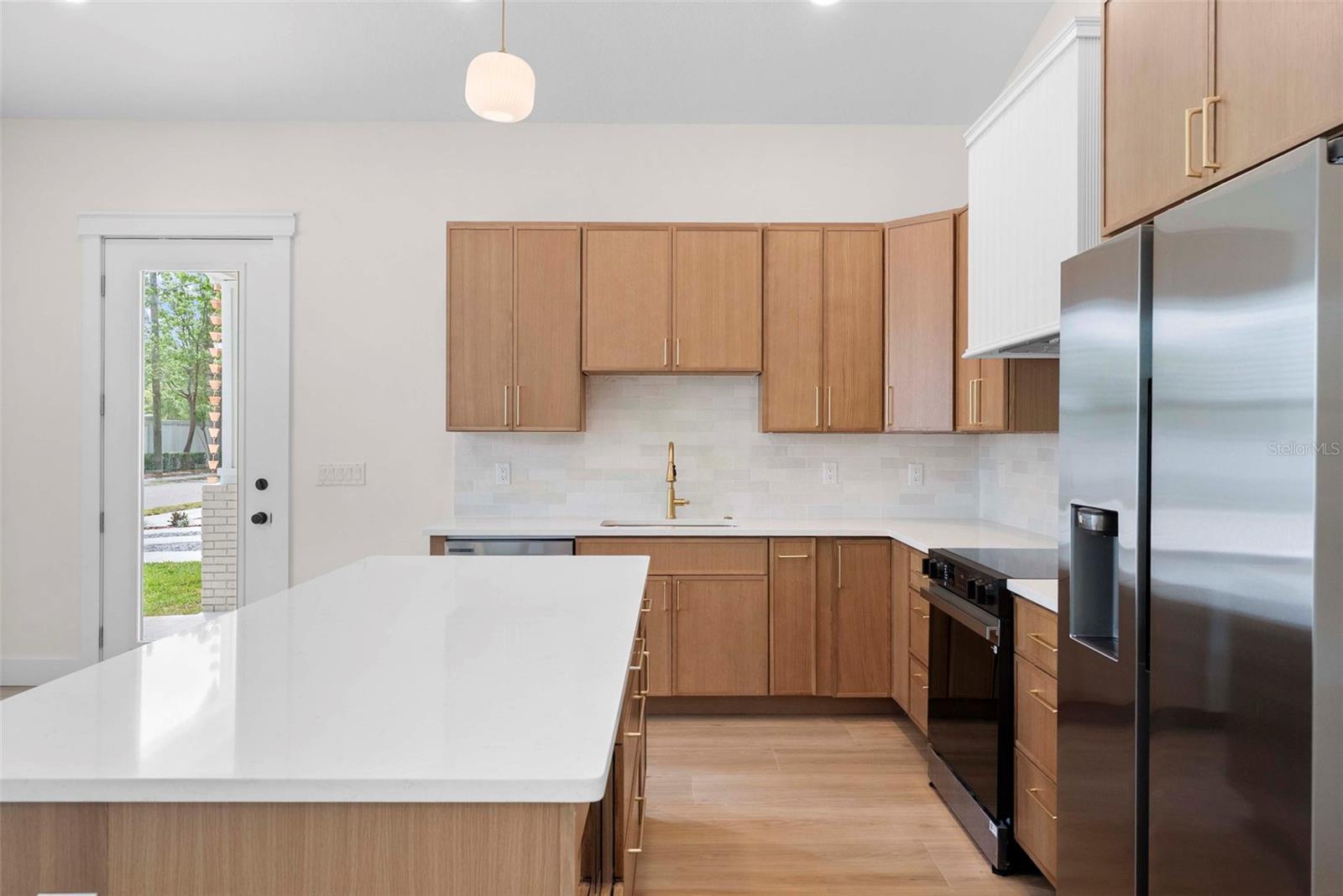 Image 13 of 44 For 1712 Comanche Avenue