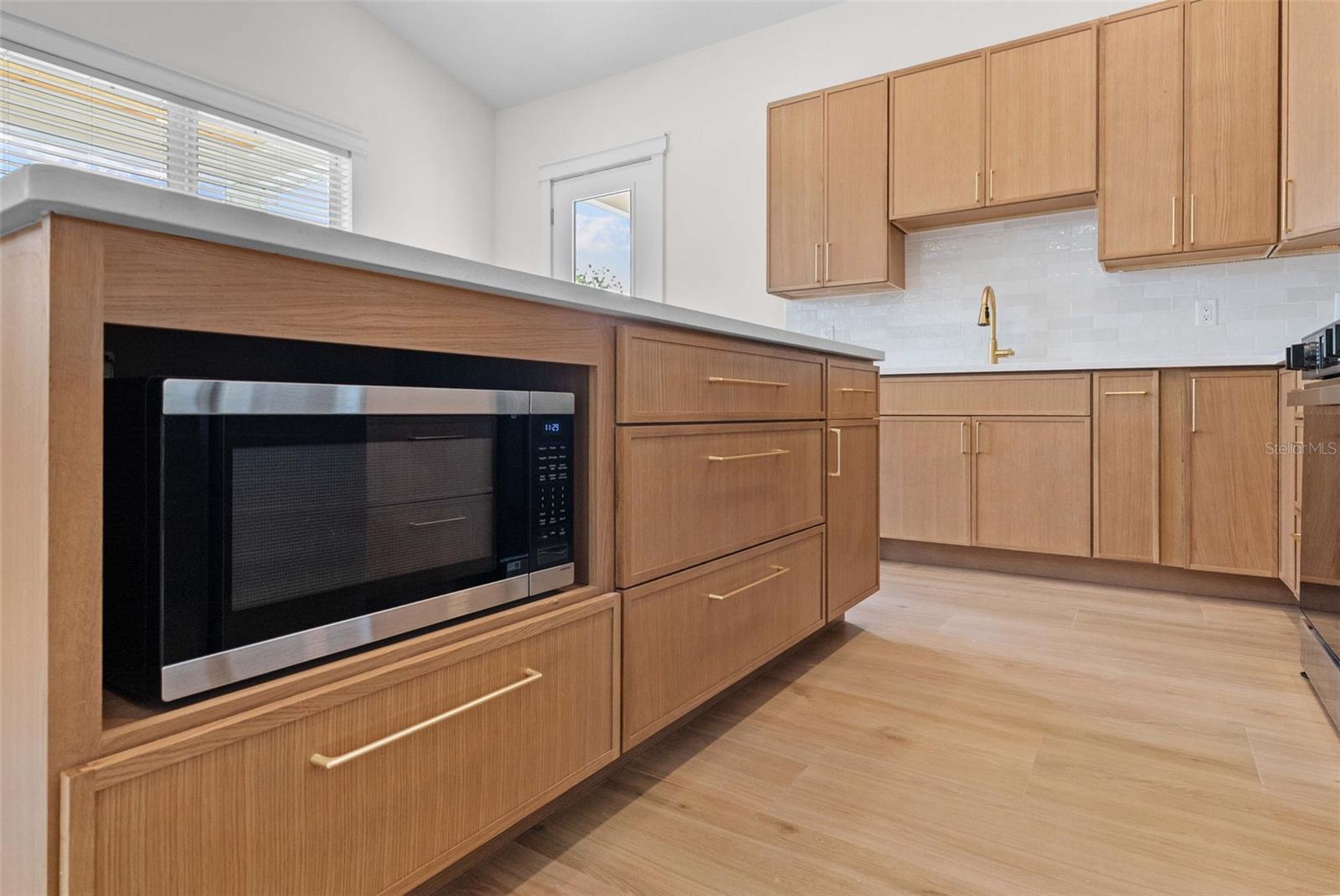 Image 15 of 44 For 1712 Comanche Avenue