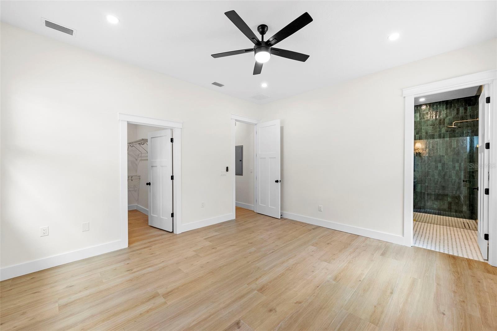 Image 20 of 44 For 1712 Comanche Avenue