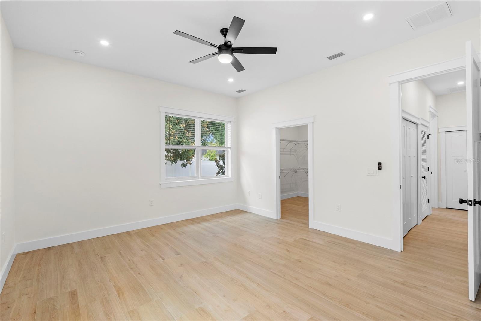 Image 21 of 44 For 1712 Comanche Avenue