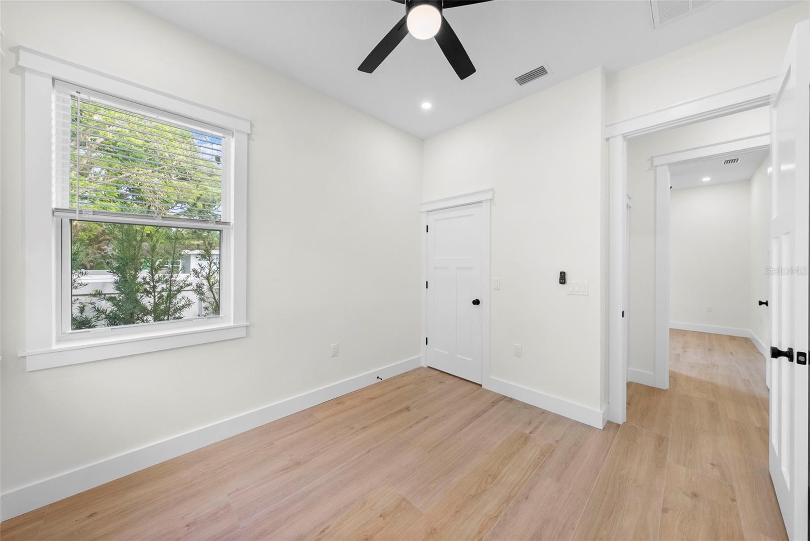 Image 34 of 44 For 1712 Comanche Avenue