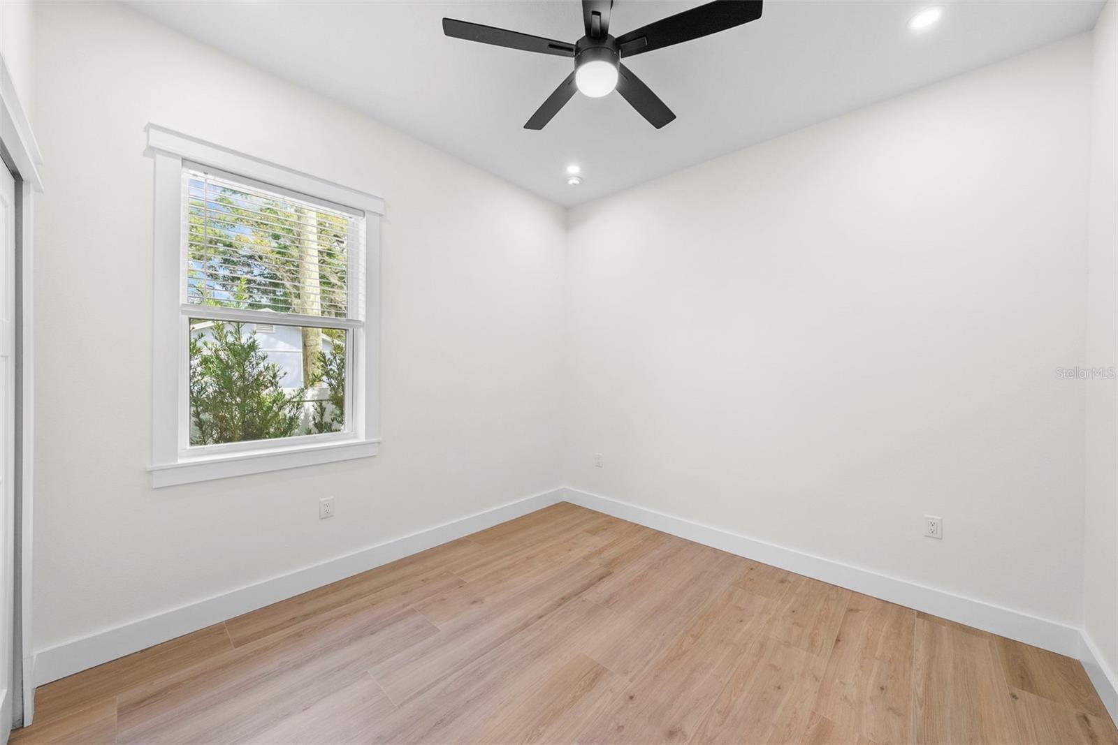 Image 36 of 44 For 1712 Comanche Avenue