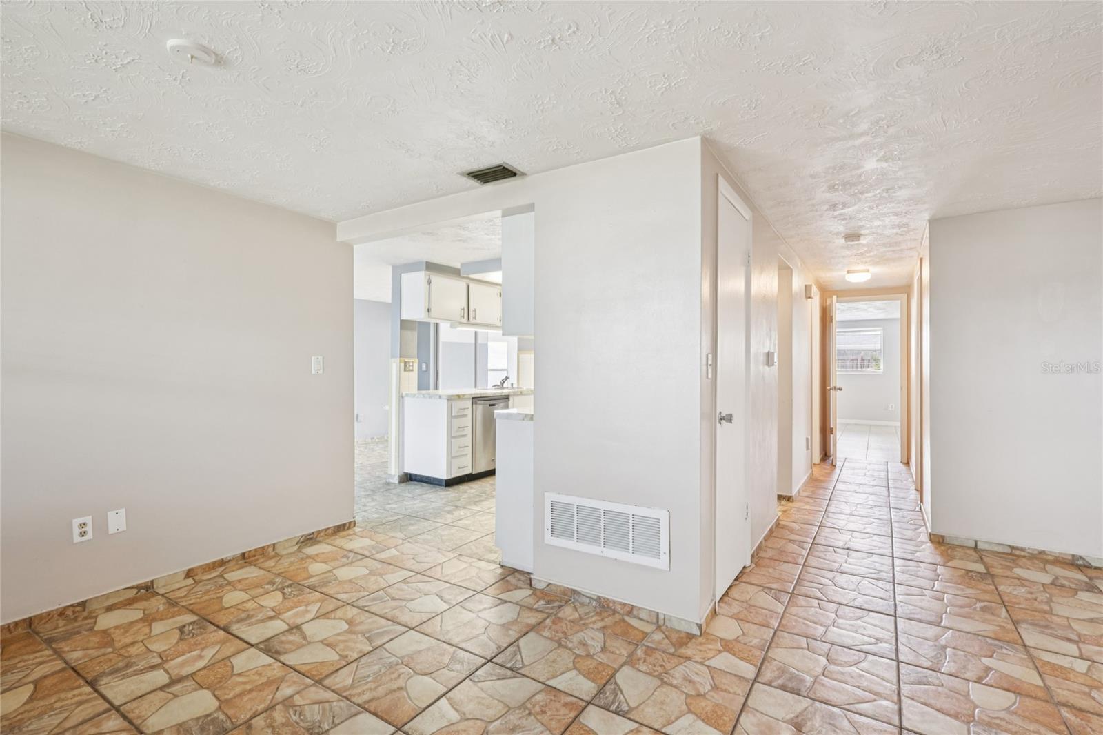 Image 8 of 32 For 3548 Darlington Road