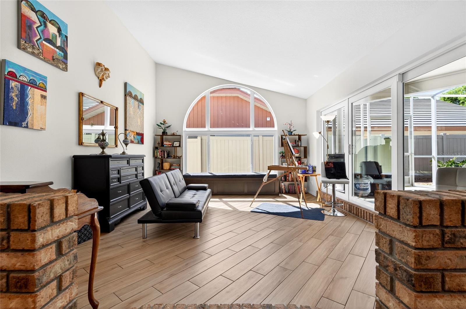 Image 14 of 64 For 14067 Joel Court