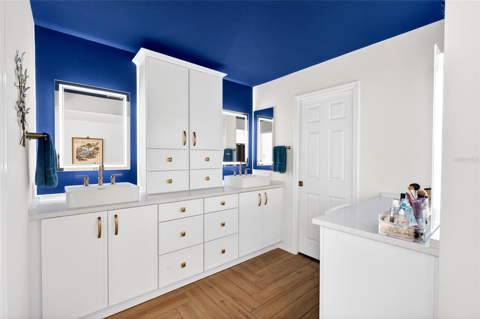 Image 19 of 64 For 14067 Joel Court