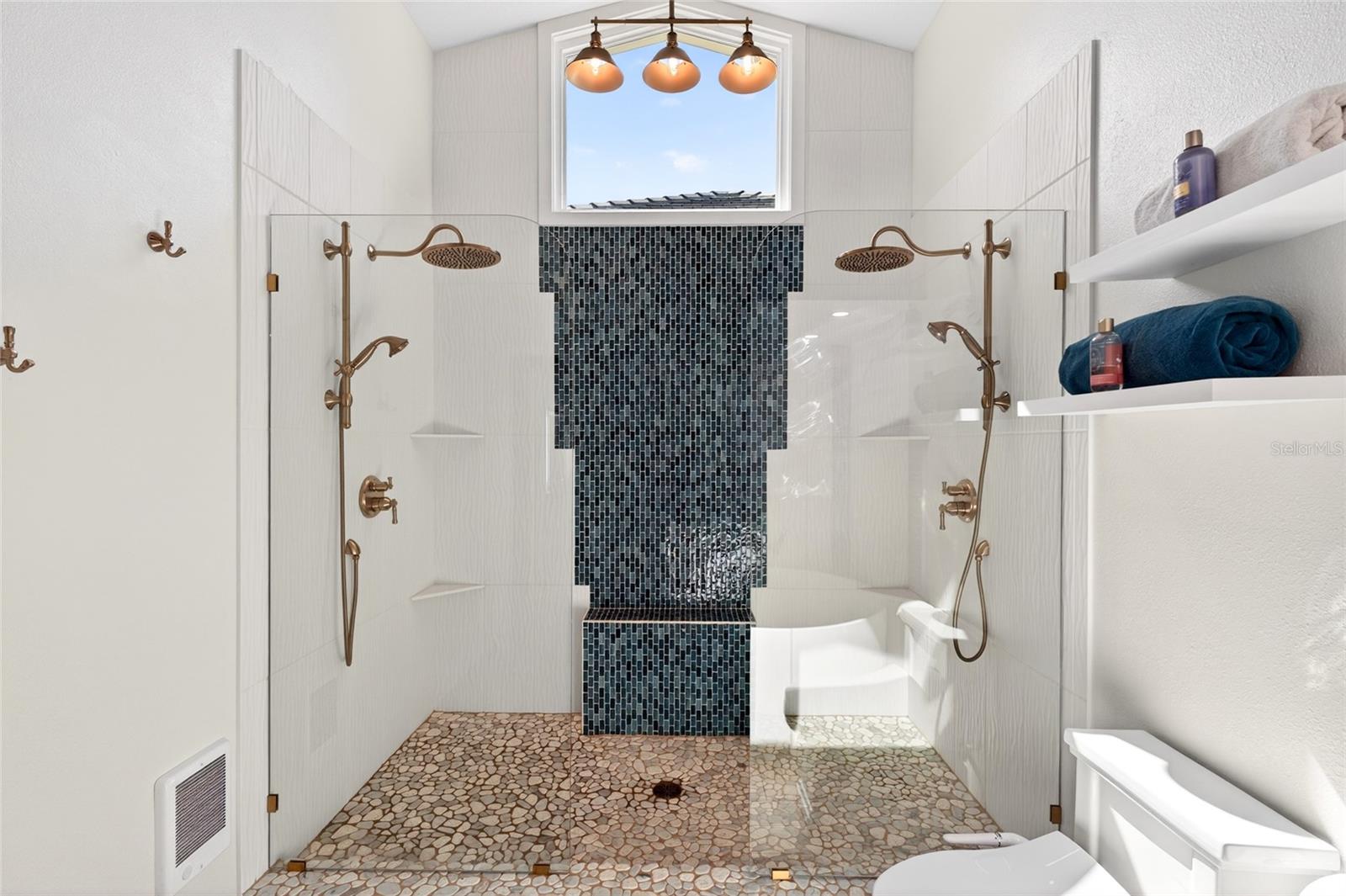 Image 23 of 64 For 14067 Joel Court