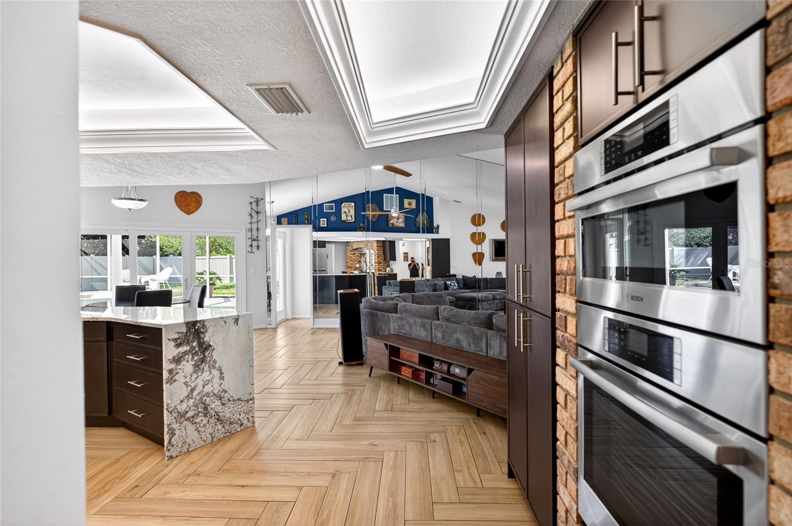 Image 30 of 64 For 14067 Joel Court