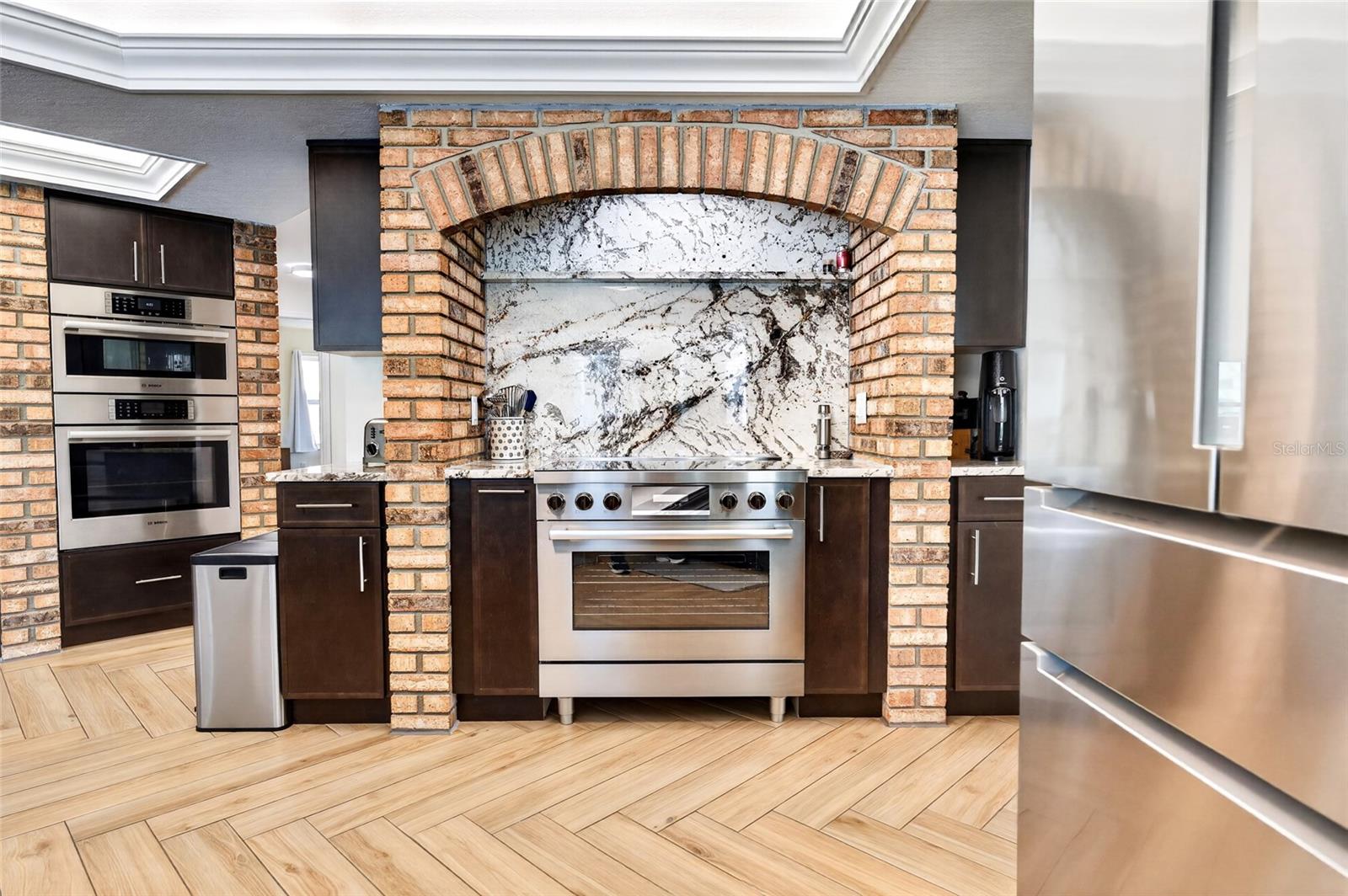 Image 33 of 64 For 14067 Joel Court