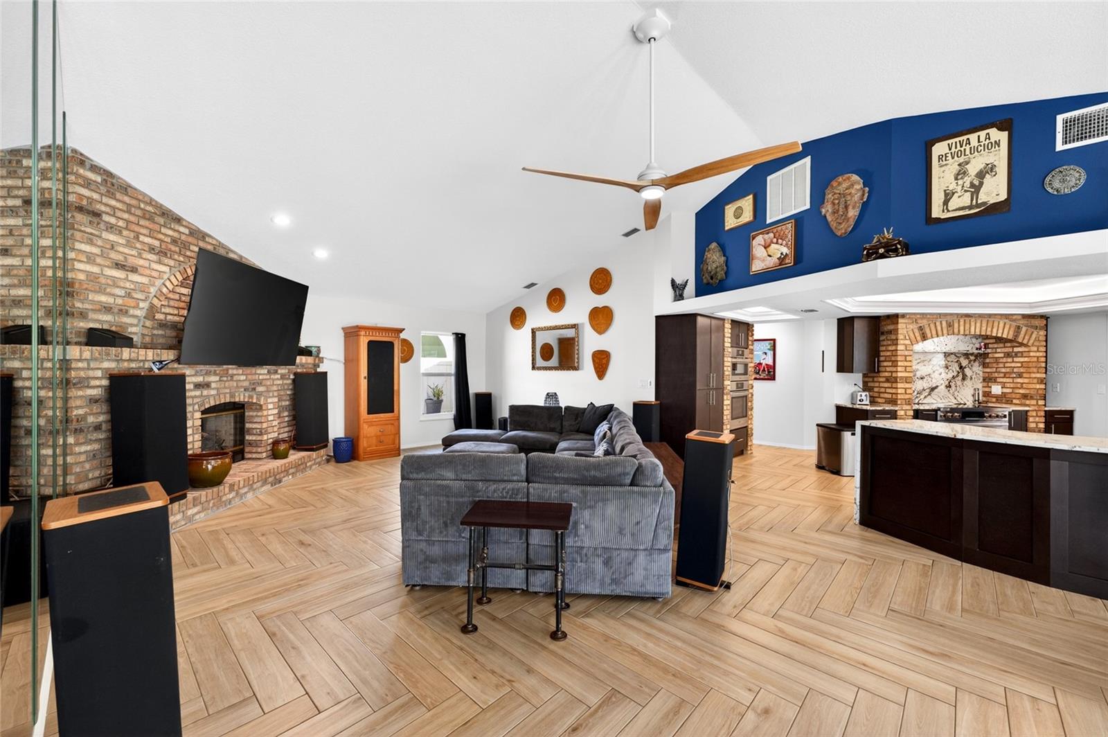 Image 35 of 64 For 14067 Joel Court