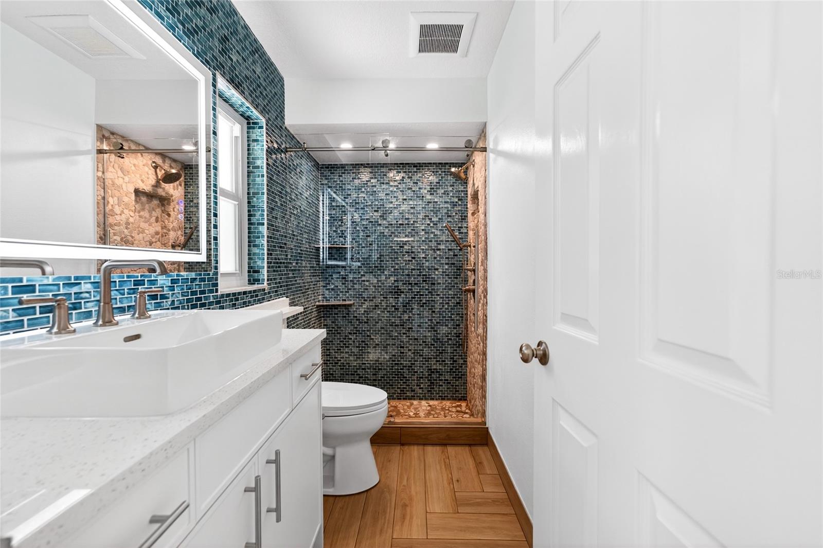 Image 39 of 64 For 14067 Joel Court