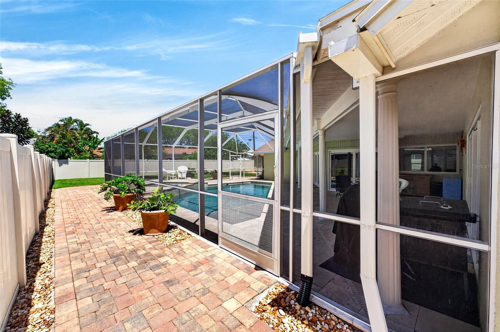 Image 42 of 64 For 14067 Joel Court