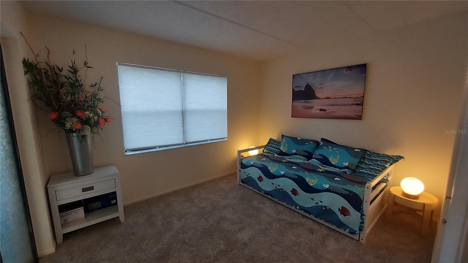 Image 8 of 32 For 207 Woodlake Wynde  207