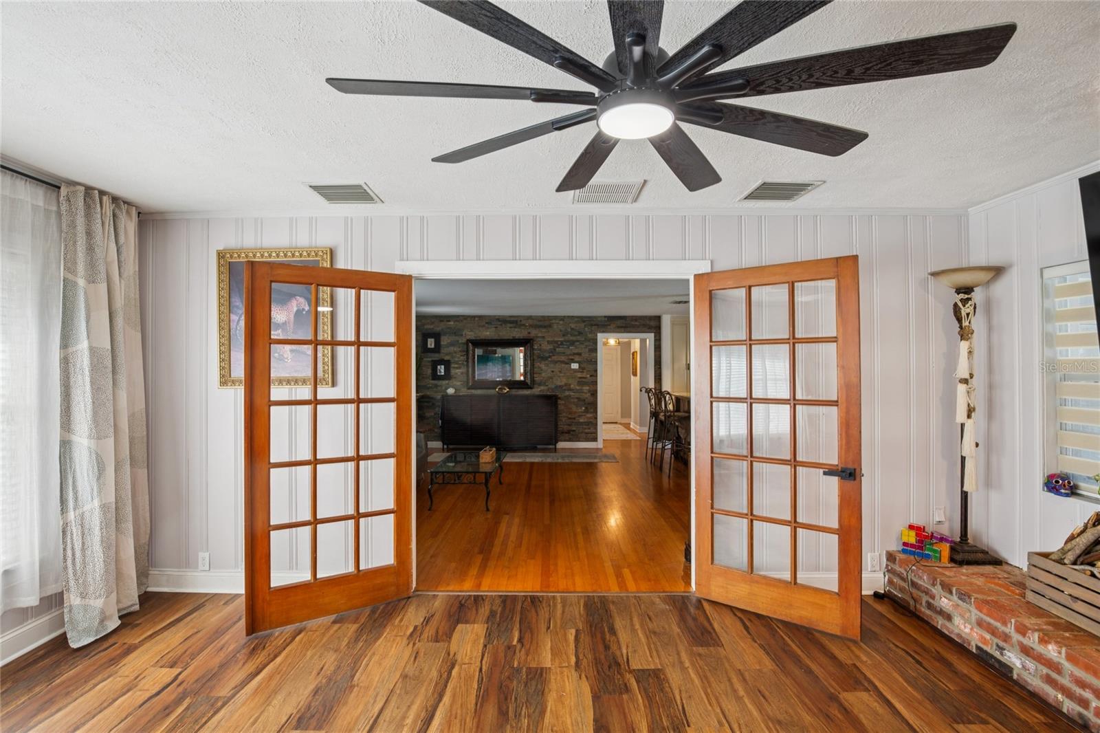 Image 12 of 51 For 804 Woodruff Avenue