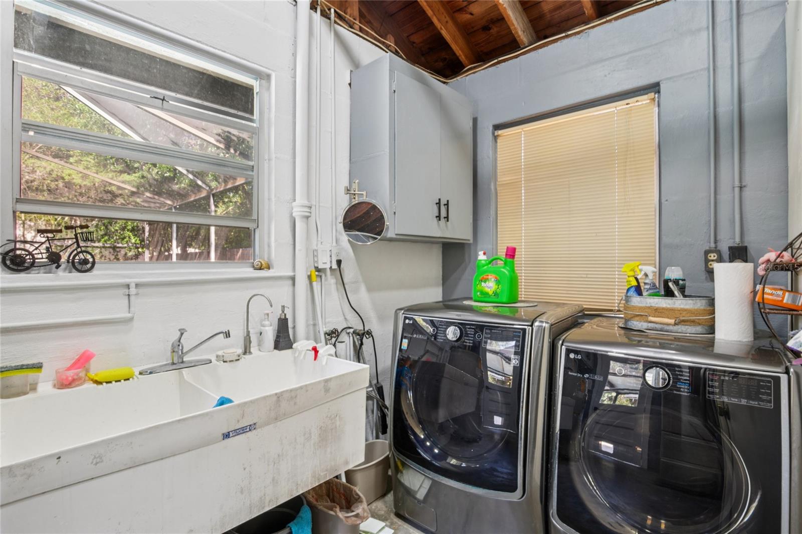 Image 28 of 51 For 804 Woodruff Avenue