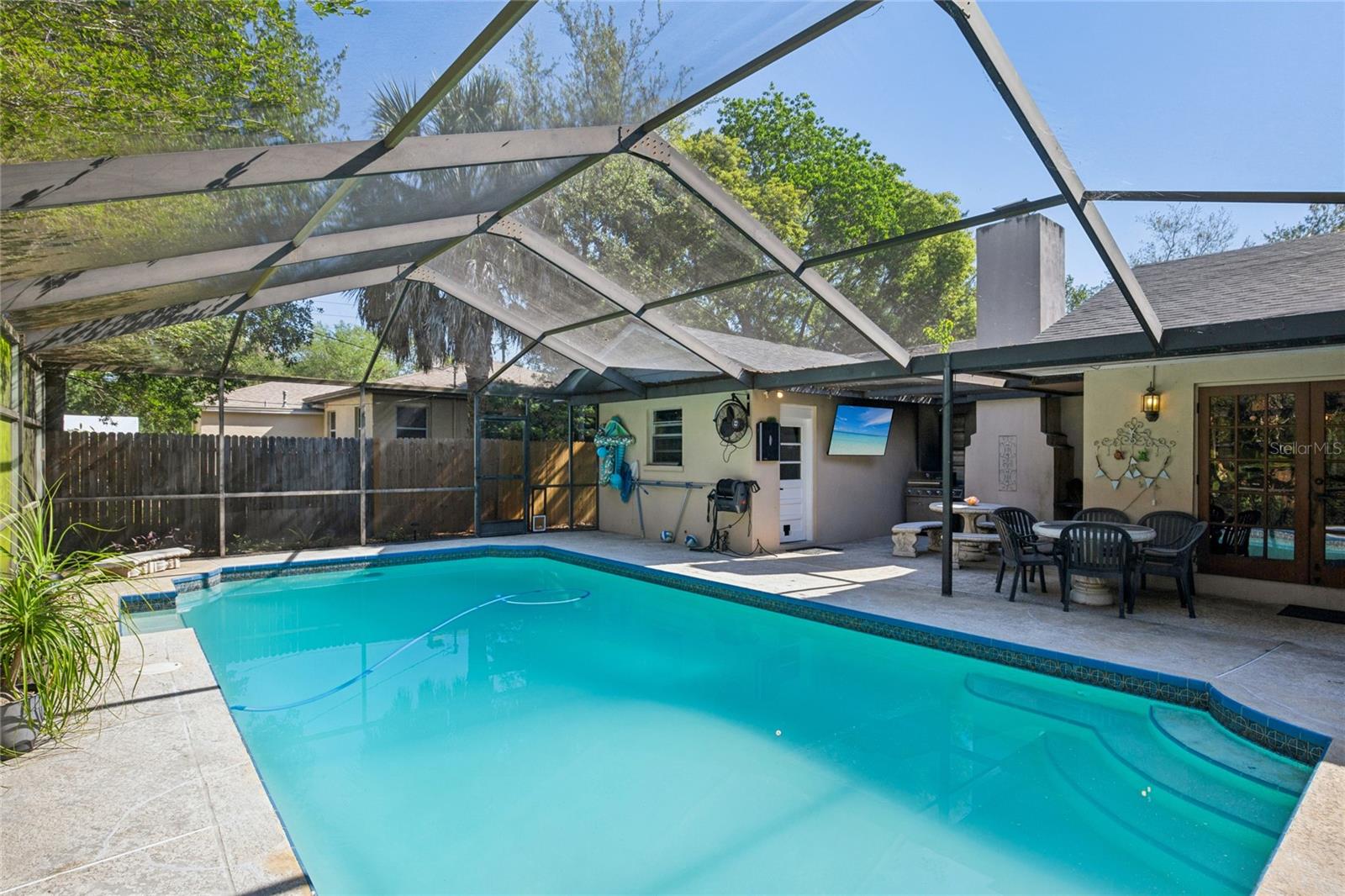 Image 32 of 51 For 804 Woodruff Avenue