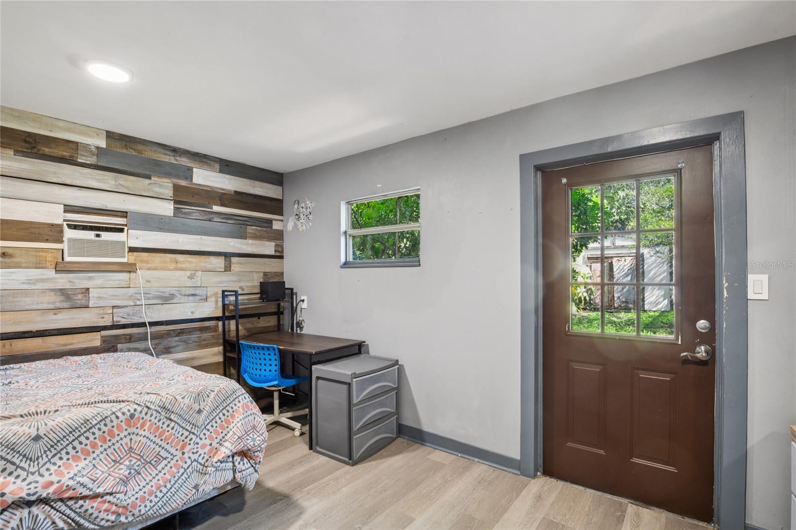 Image 36 of 51 For 804 Woodruff Avenue