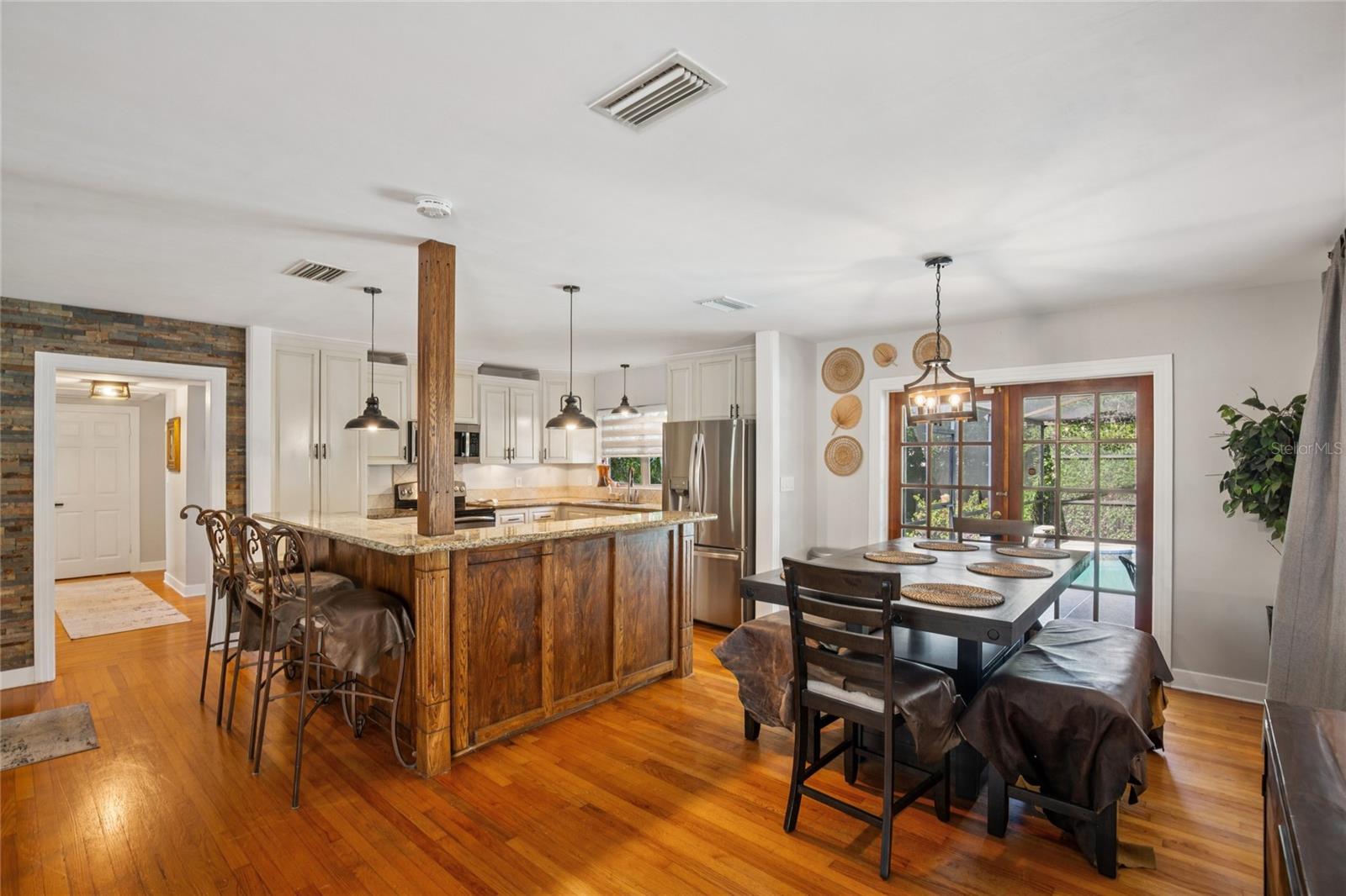 Image 7 of 51 For 804 Woodruff Avenue