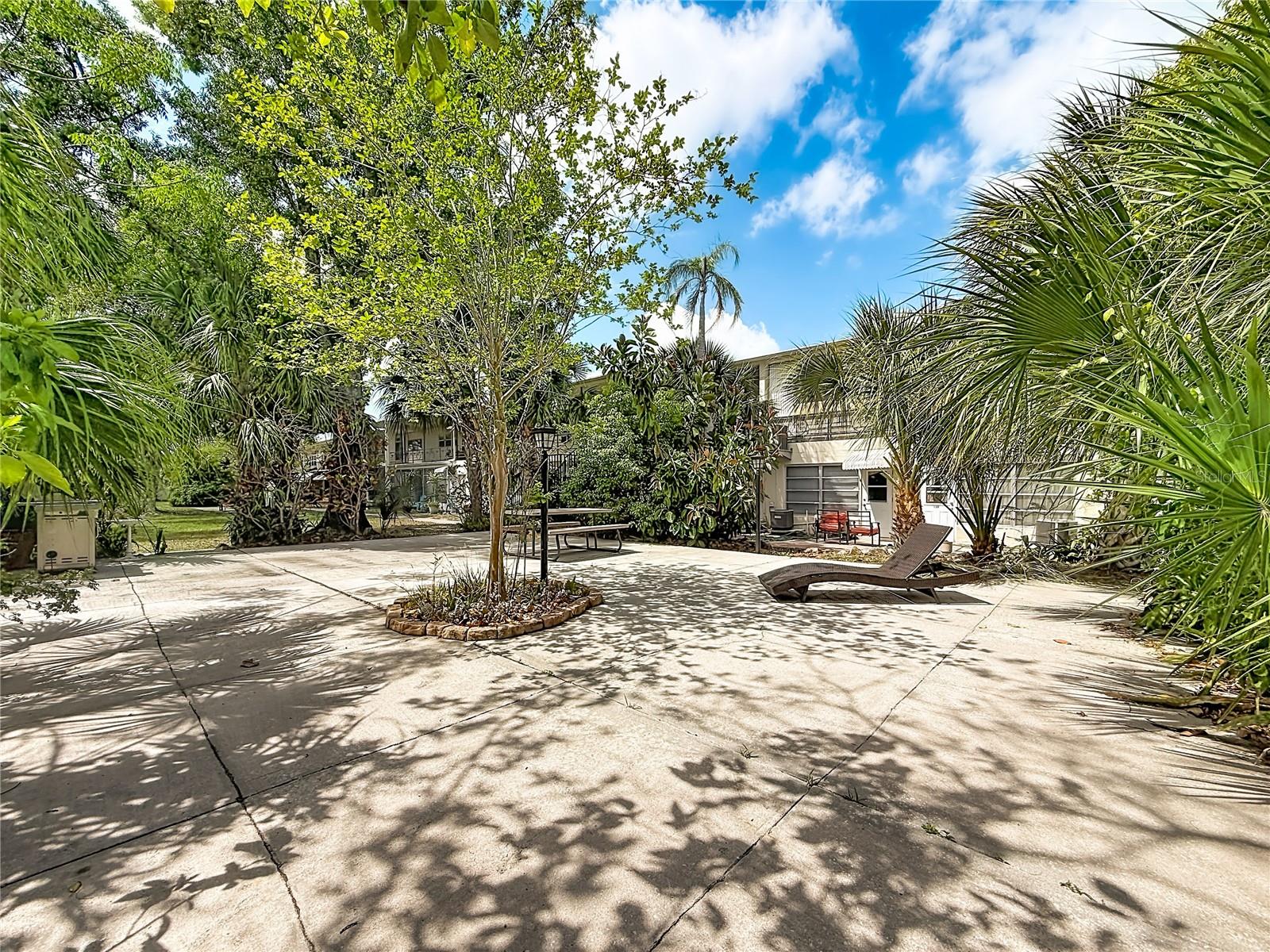 Image 18 of 30 For 4051 58th Street N 239c