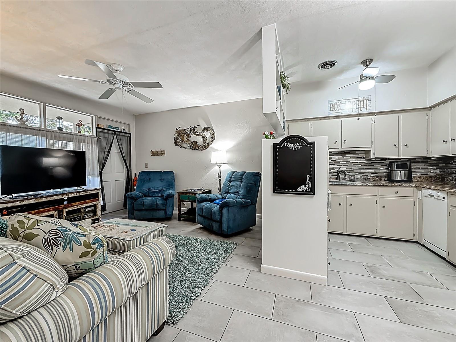 Image 3 of 30 For 4051 58th Street N 239c