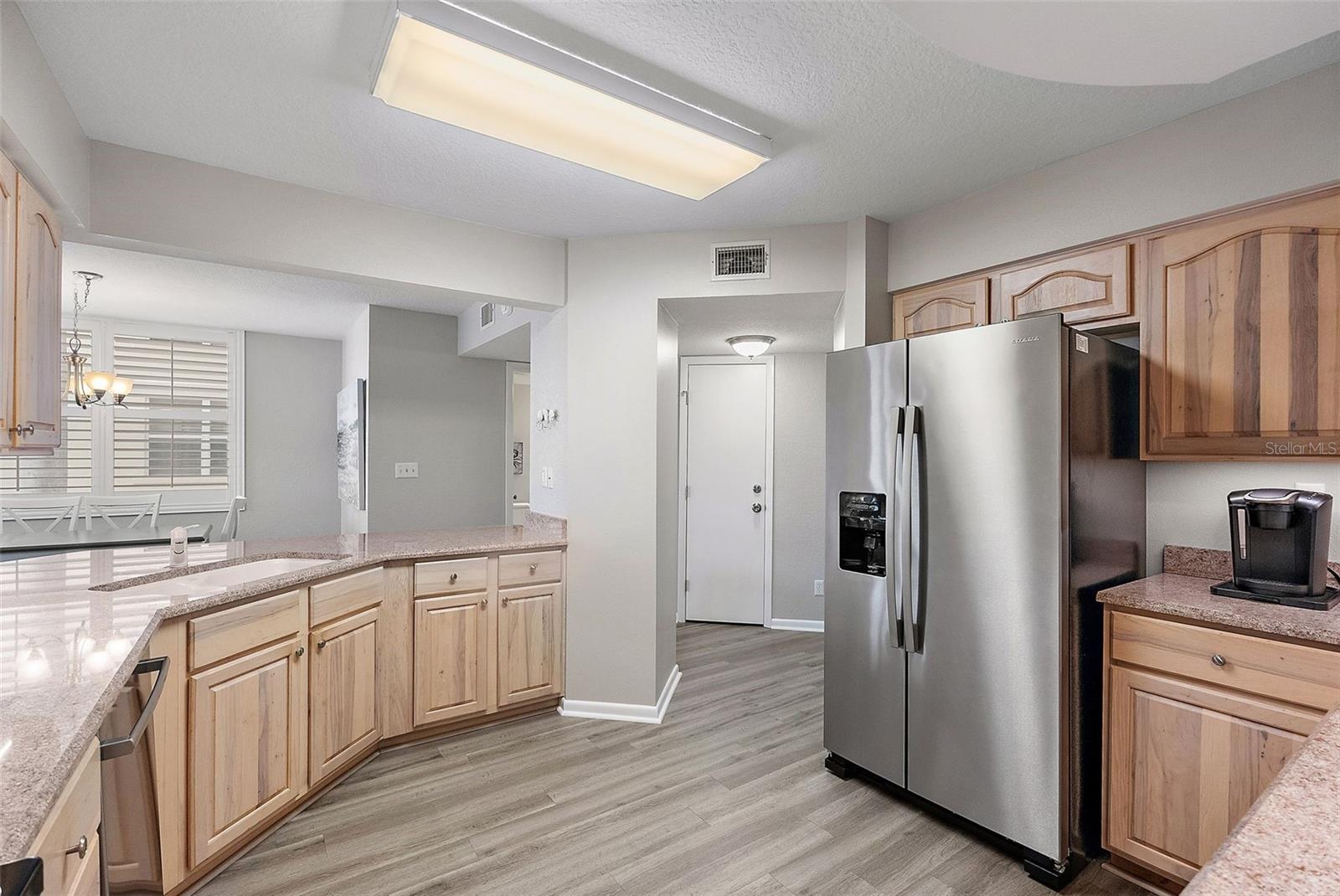 Image 11 of 28 For 6085 Bahia Del Mar Circle 272