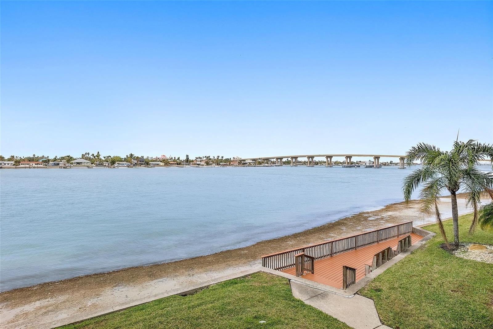 Image 24 of 28 For 6085 Bahia Del Mar Circle 272