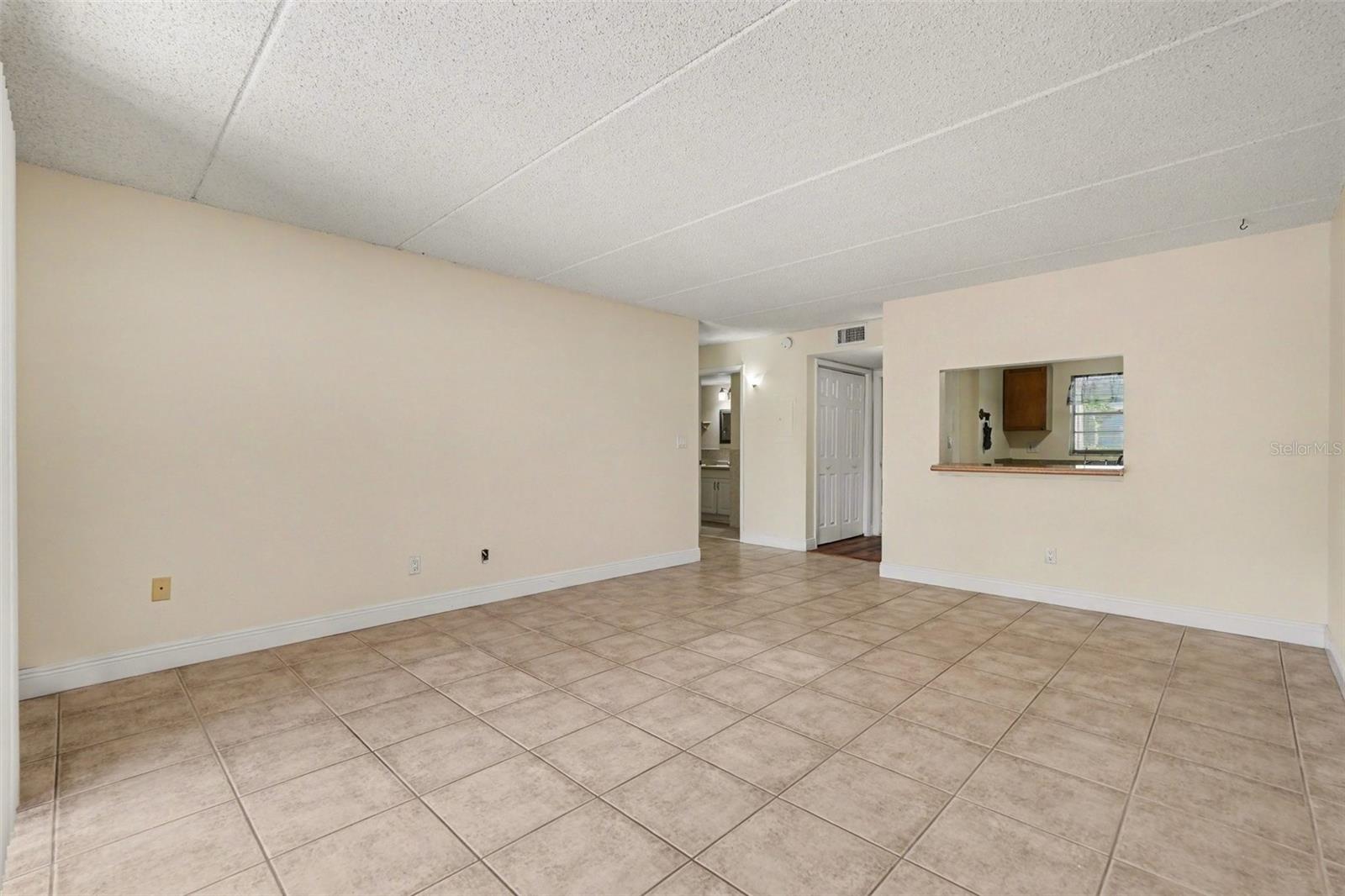 Image 6 of 30 For 2845 Somerset Park Drive 101