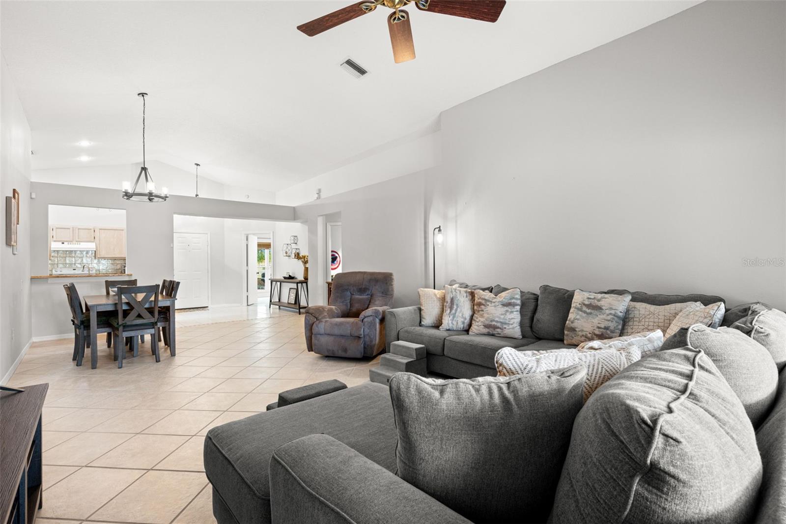 Image 15 of 38 For 1620 Navigator Lane