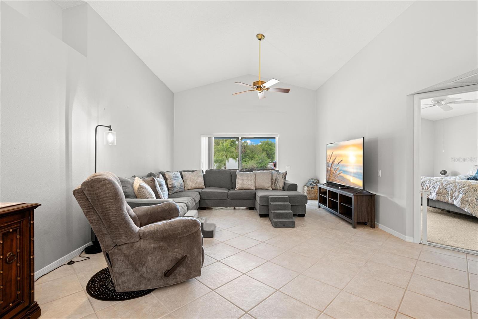 Image 17 of 38 For 1620 Navigator Lane