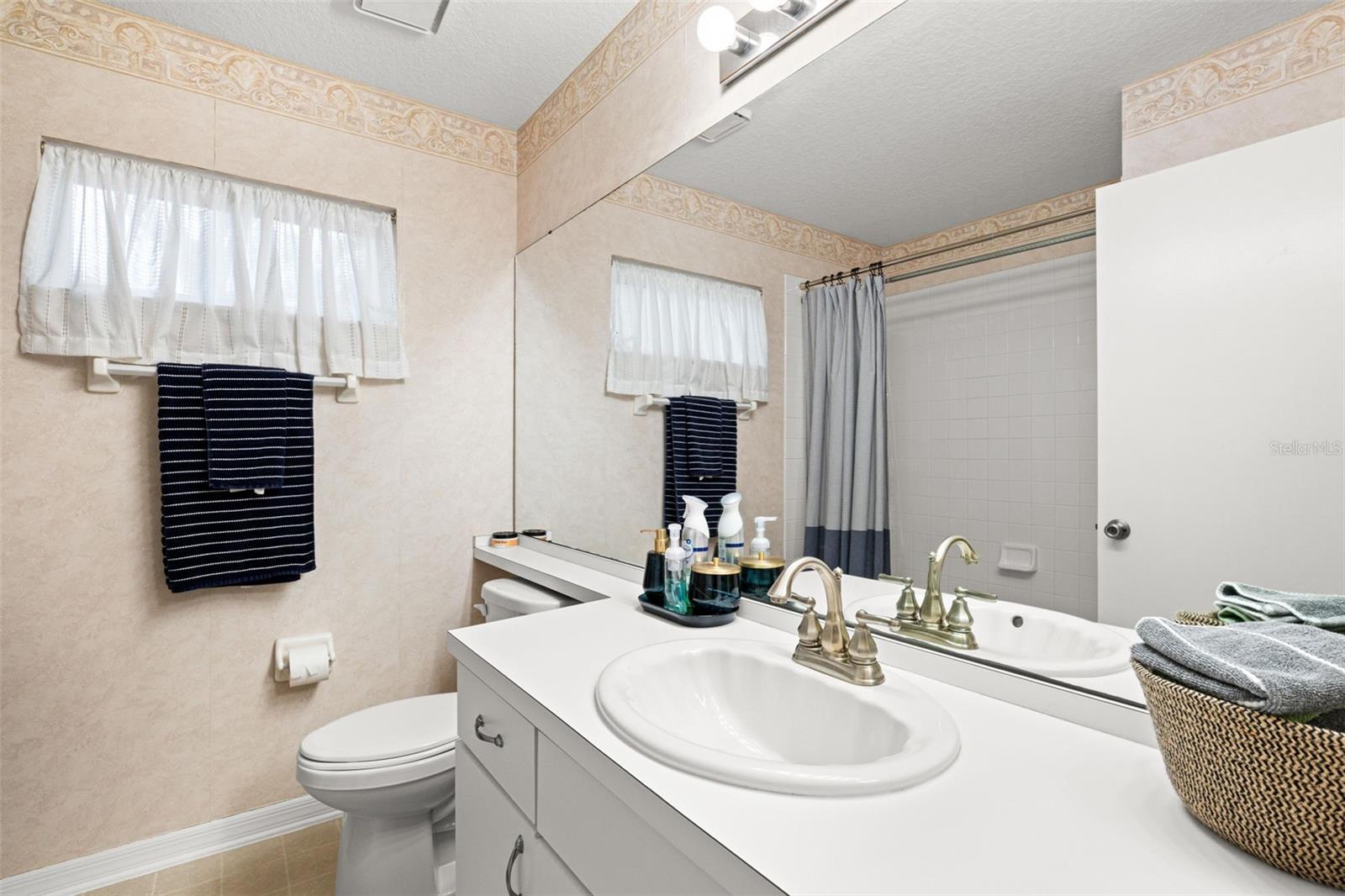 Image 32 of 38 For 1620 Navigator Lane