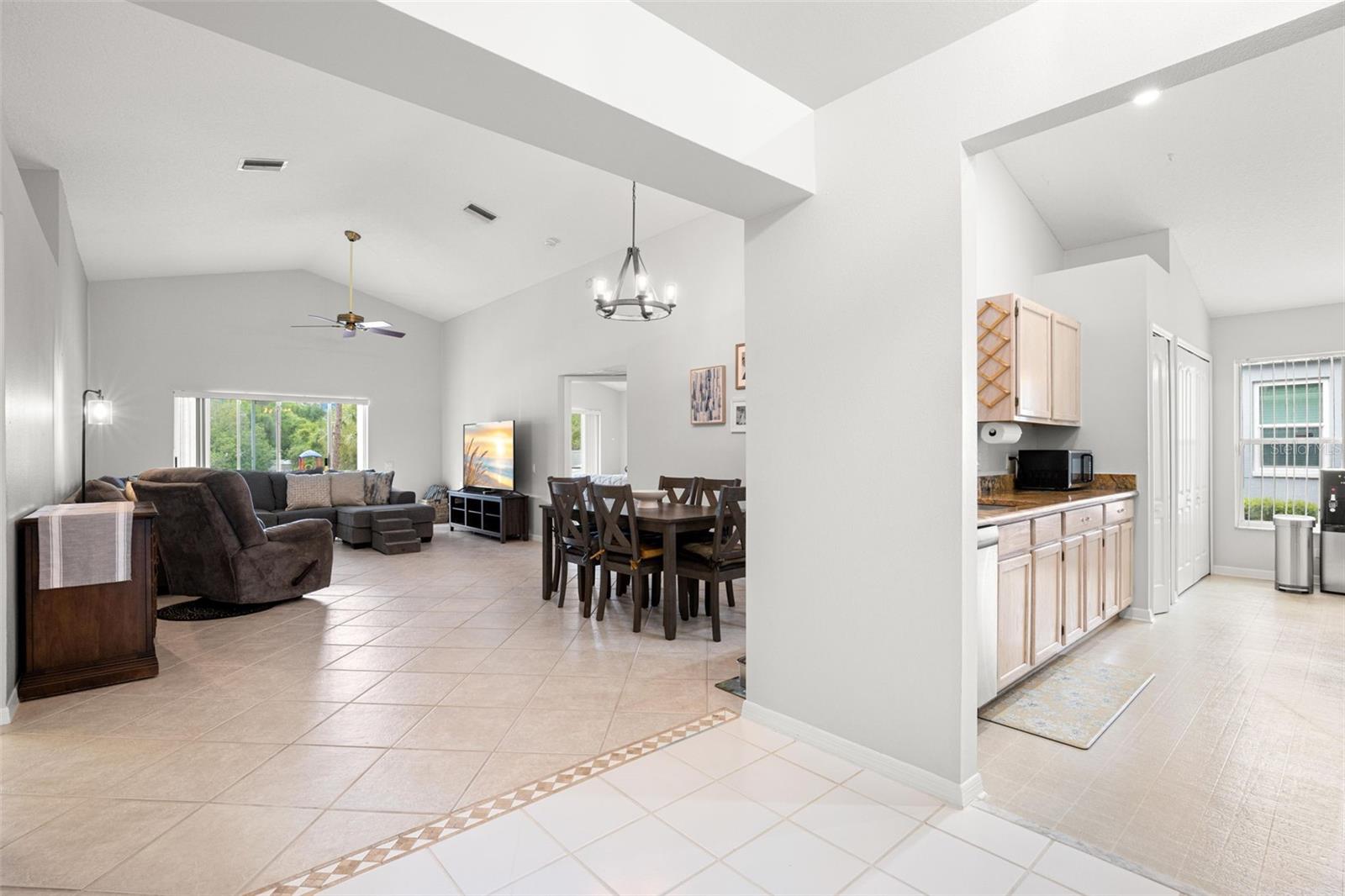 Image 5 of 38 For 1620 Navigator Lane