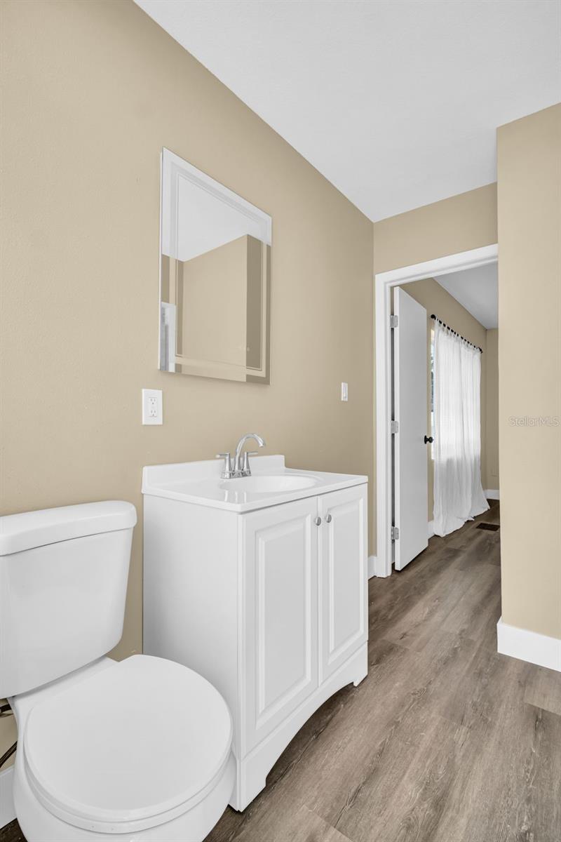Image 7 of 18 For 1001 Jasmine Way