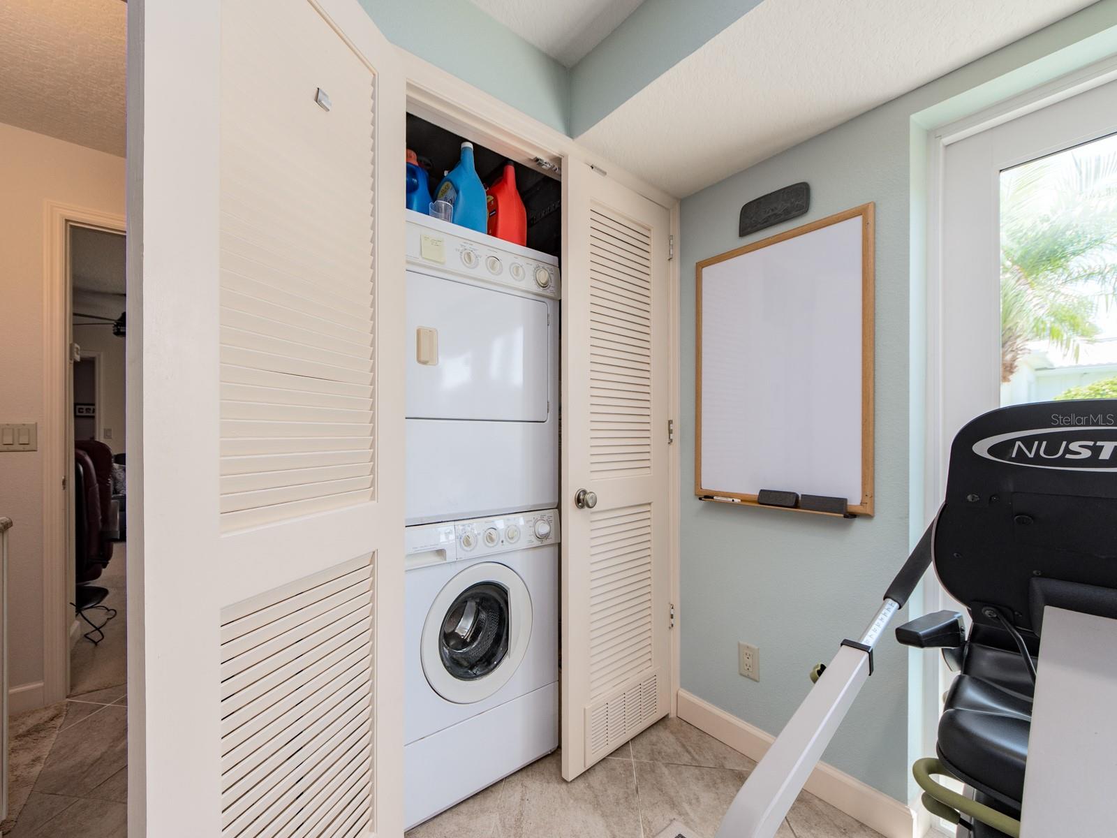 Image 21 of 43 For 9227 143rd Street