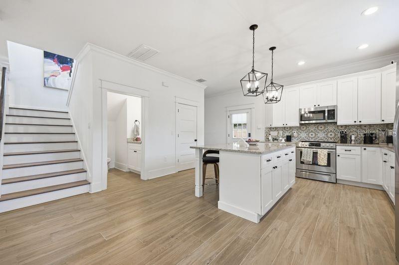 Image 12 of 49 For 7112 9th Street