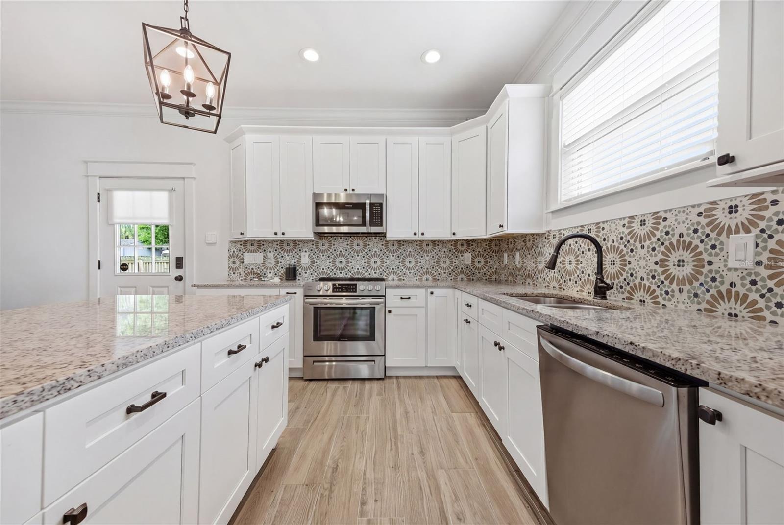 Image 19 of 49 For 7112 9th Street