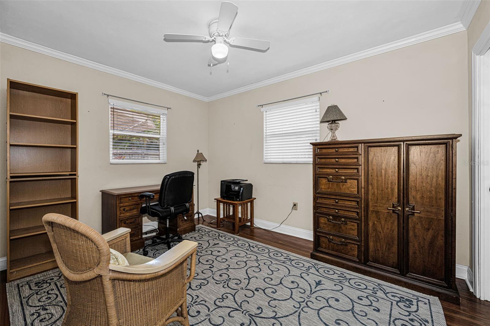 Image 27 of 70 For 253 Park Circle S