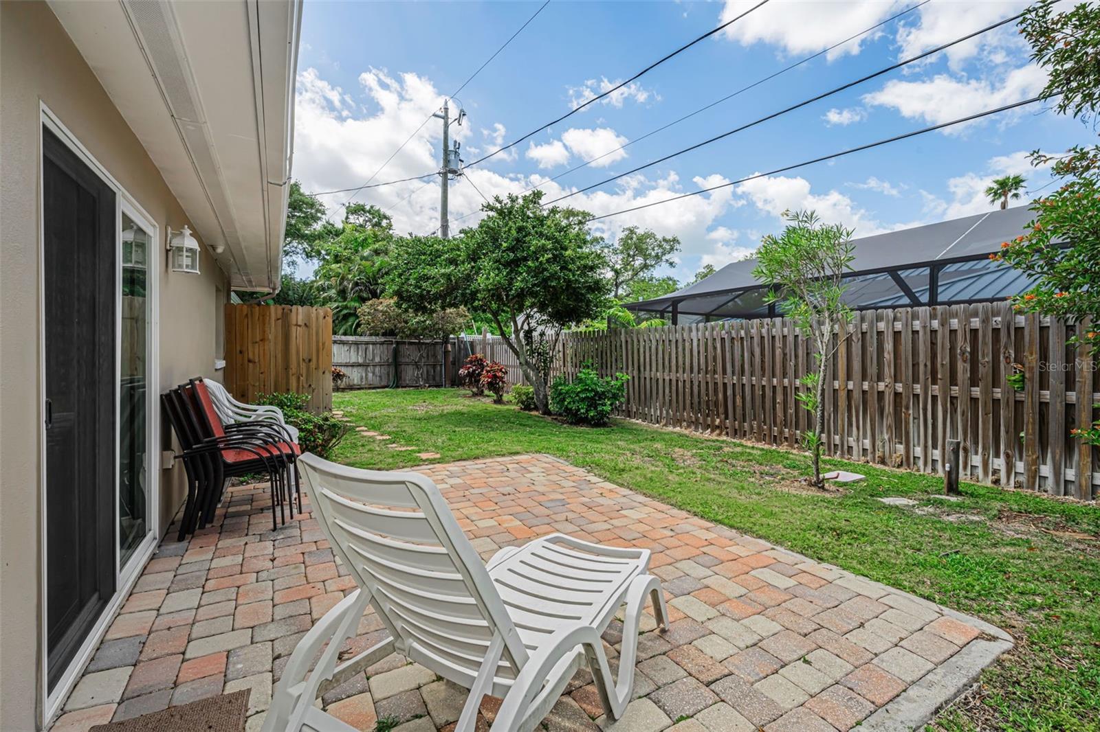 Image 29 of 70 For 253 Park Circle S