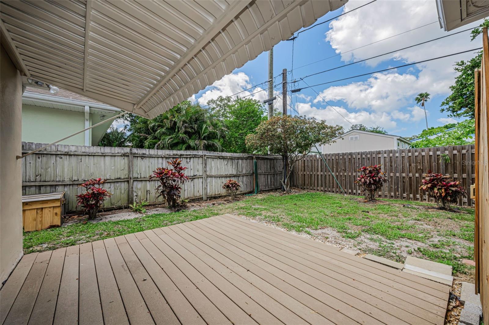 Image 30 of 70 For 253 Park Circle S