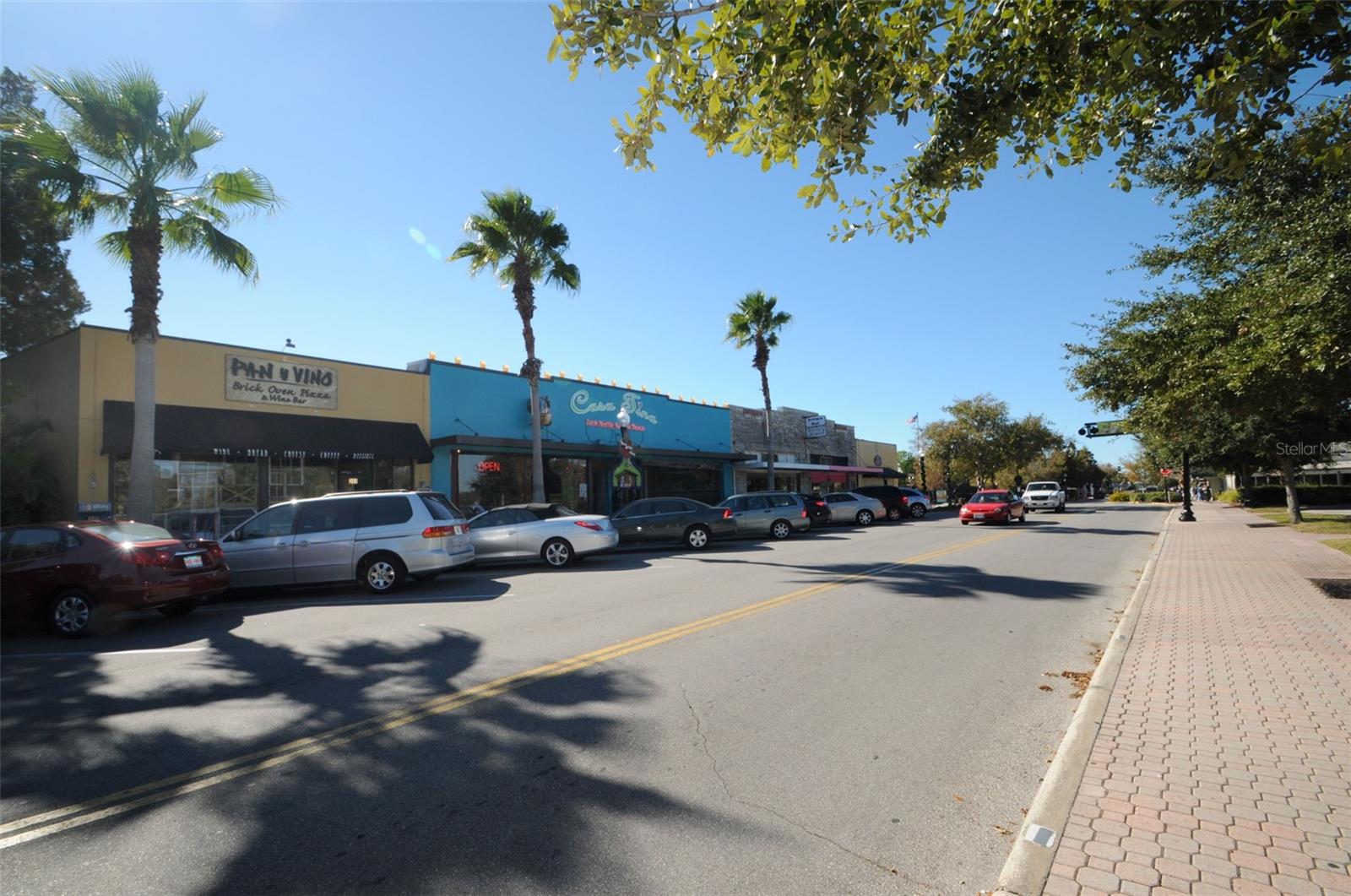 Image 47 of 70 For 253 Park Circle S