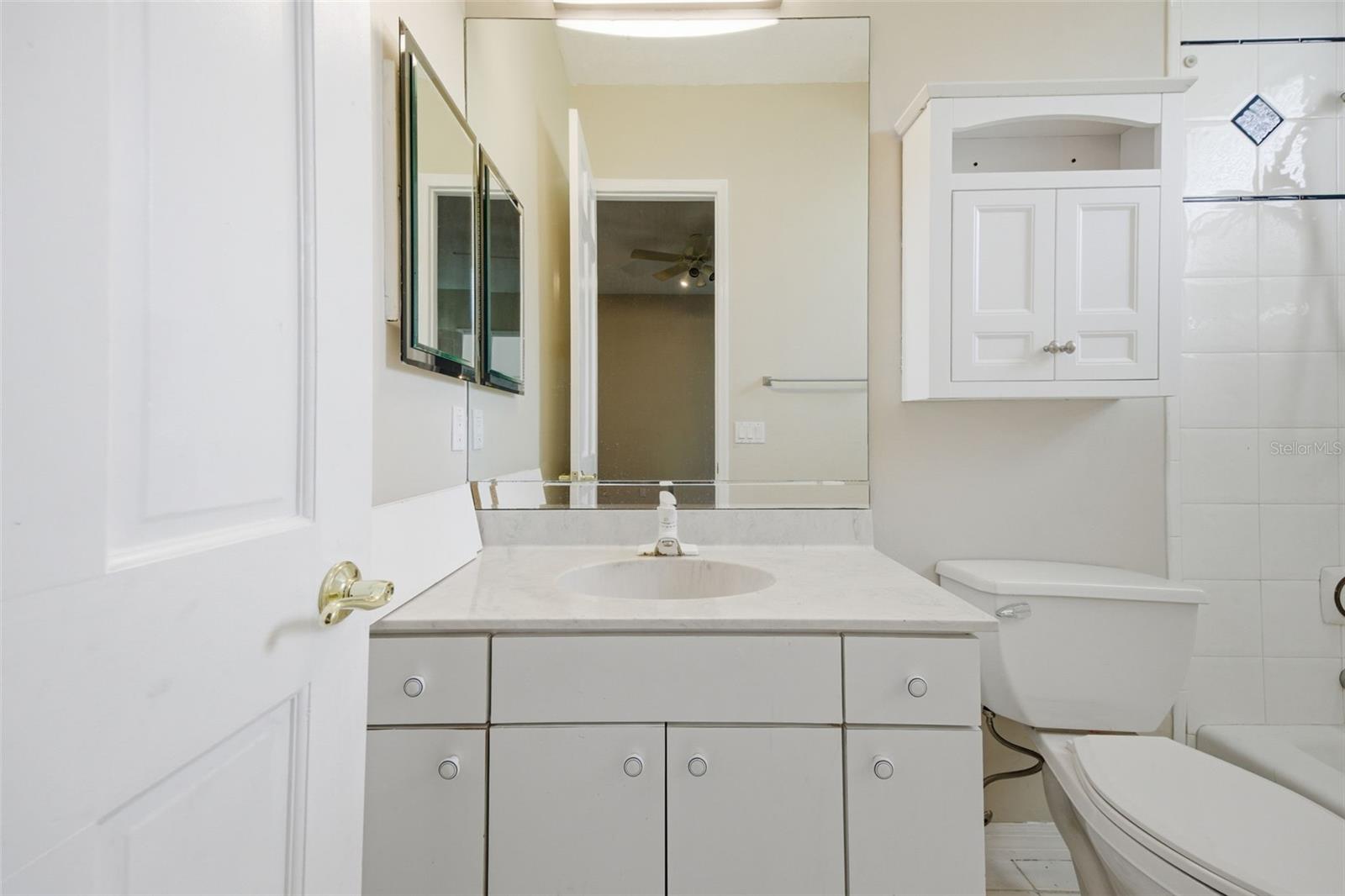 Image 30 of 53 For 18629 Avenue Capri