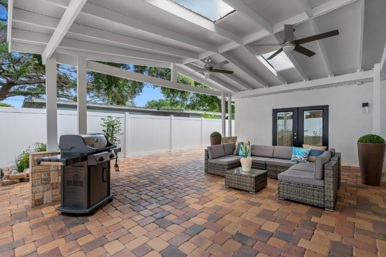 Image 13 of 50 For 4501 Jamaica Street