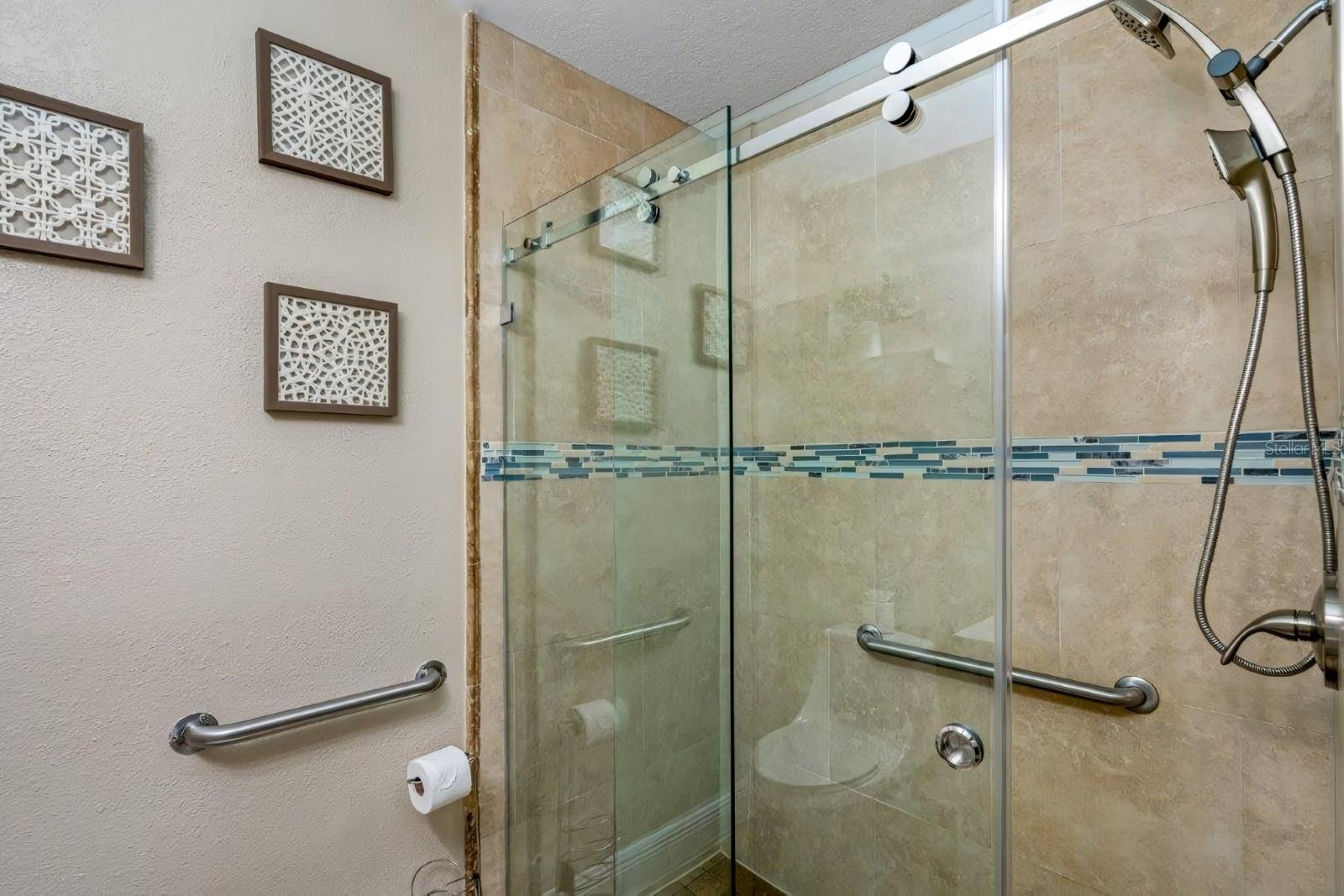 Image 21 of 50 For 4501 Jamaica Street