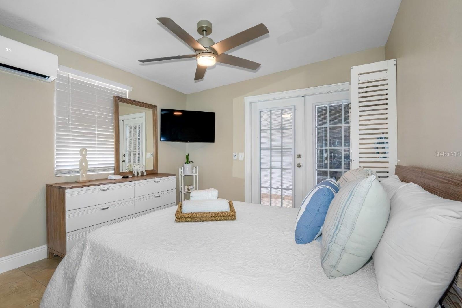 Image 26 of 50 For 4501 Jamaica Street