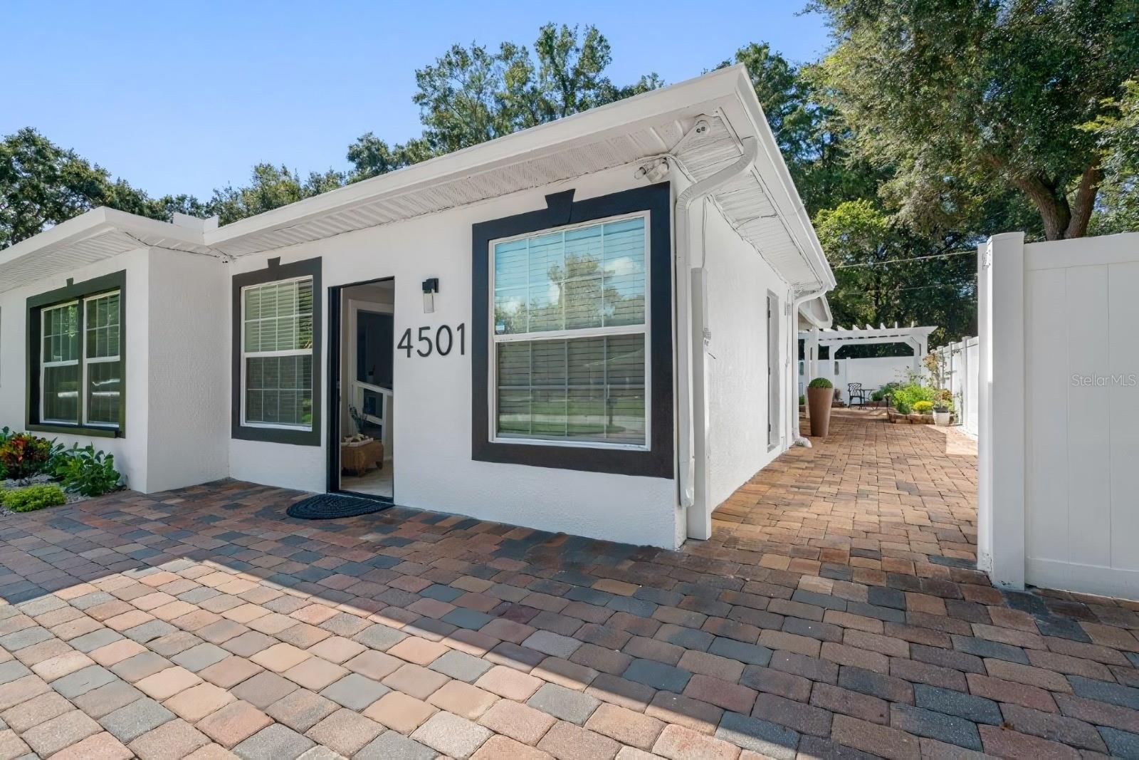 Image 5 of 50 For 4501 Jamaica Street