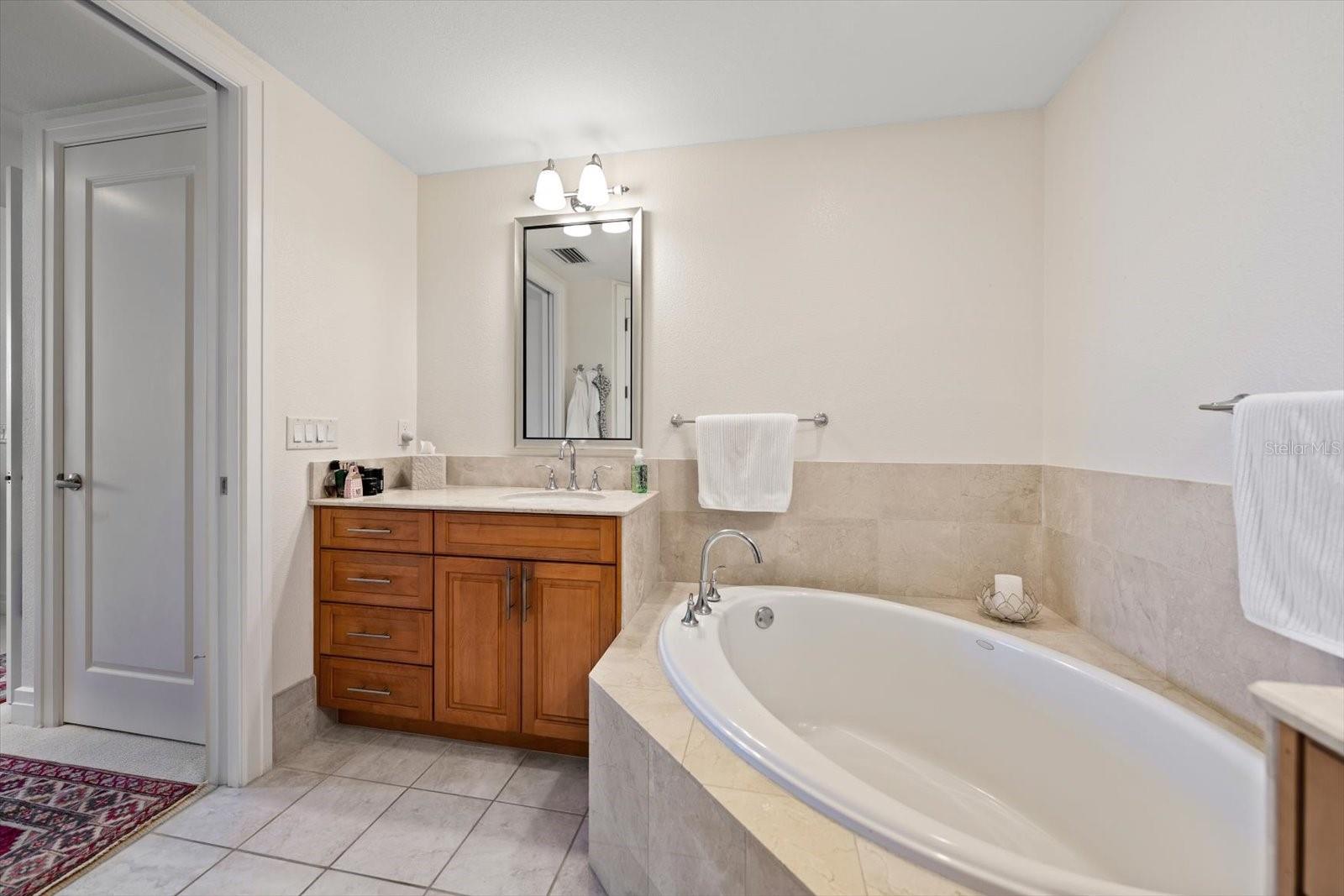 Image 20 of 39 For 331 Cleveland St  #301