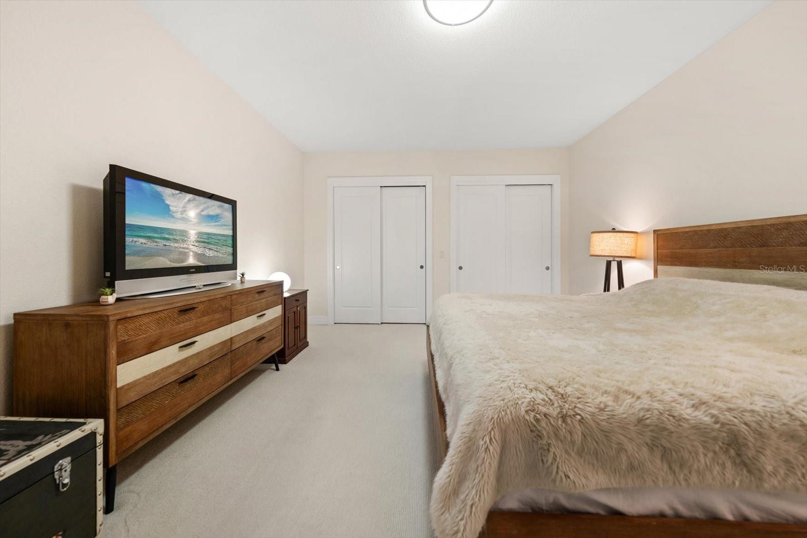 Image 24 of 39 For 331 Cleveland St  #301