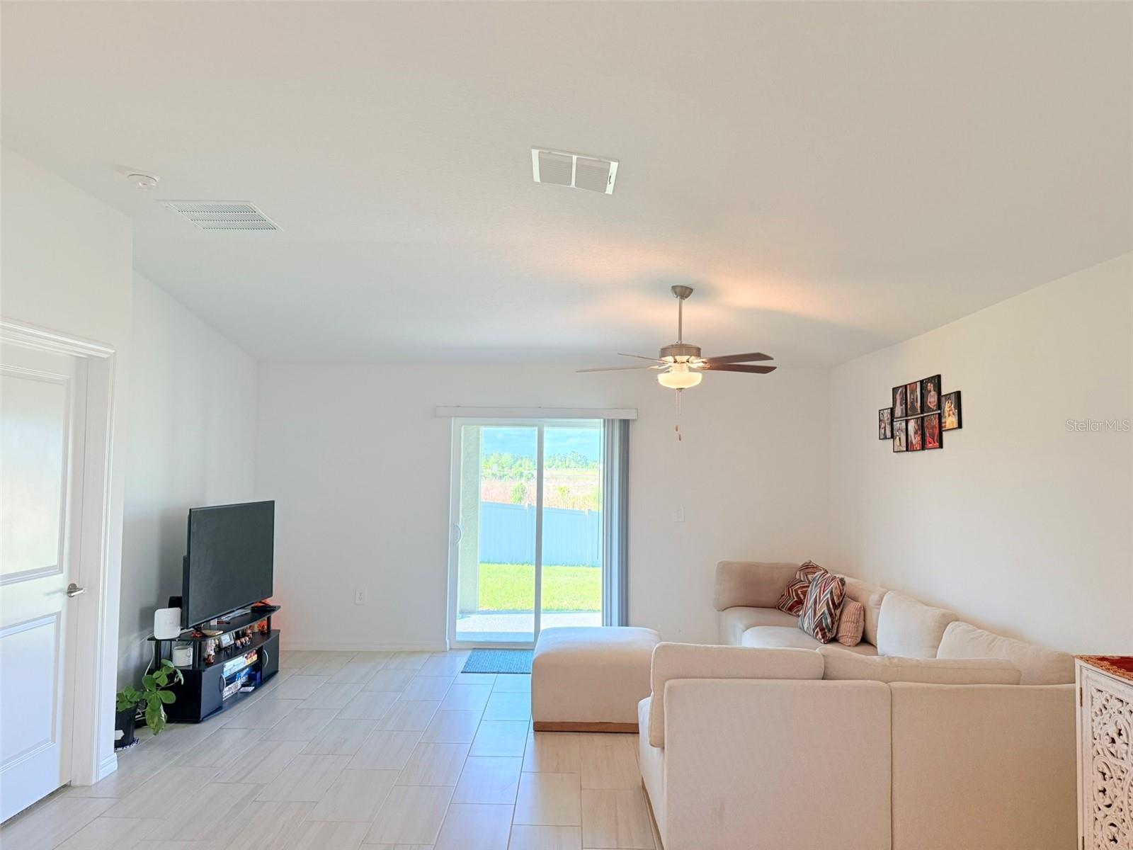 Image 18 of 73 For 35080 Brackett Bend