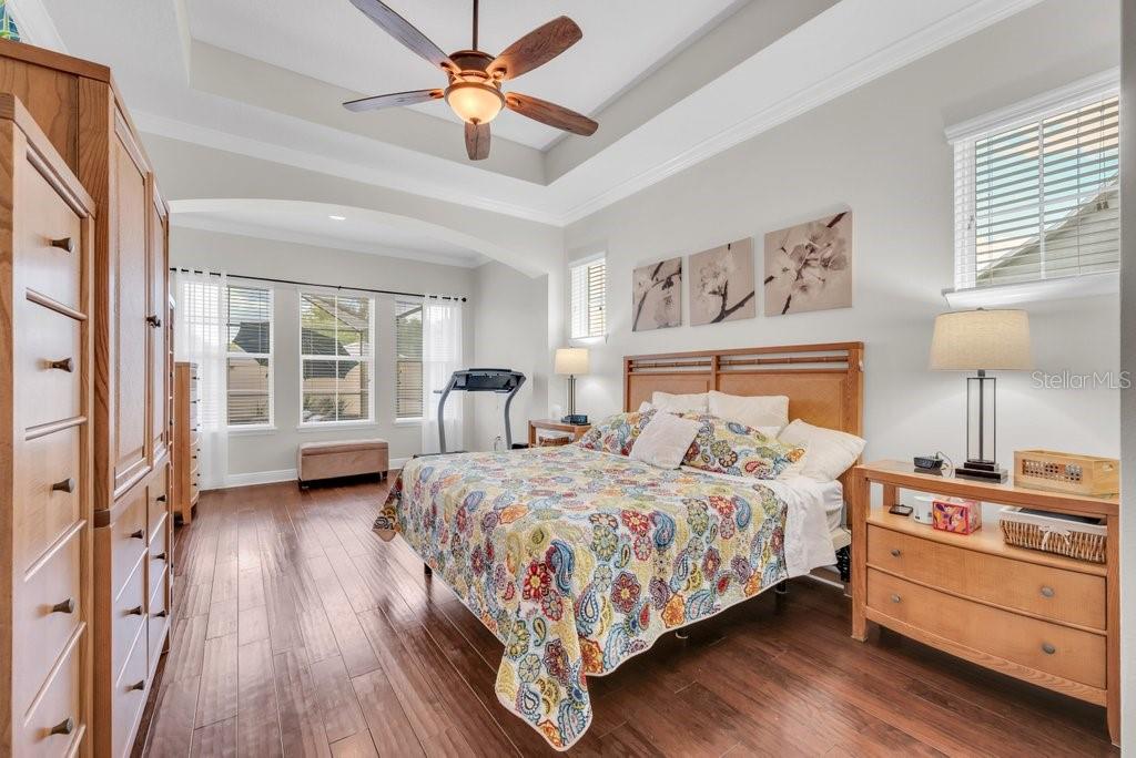 Listing photo id 16 for 1221 Cadence Court