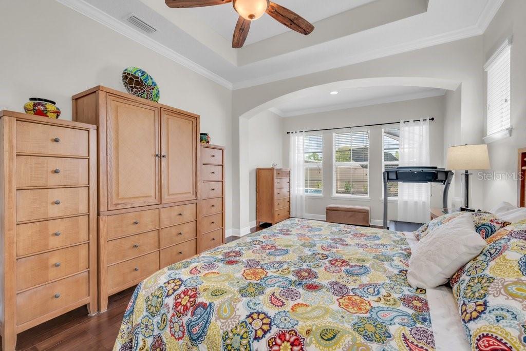 Listing photo id 17 for 1221 Cadence Court