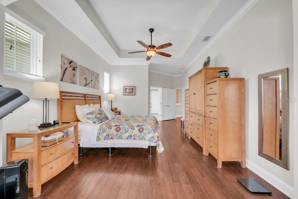 Listing photo id 18 for 1221 Cadence Court