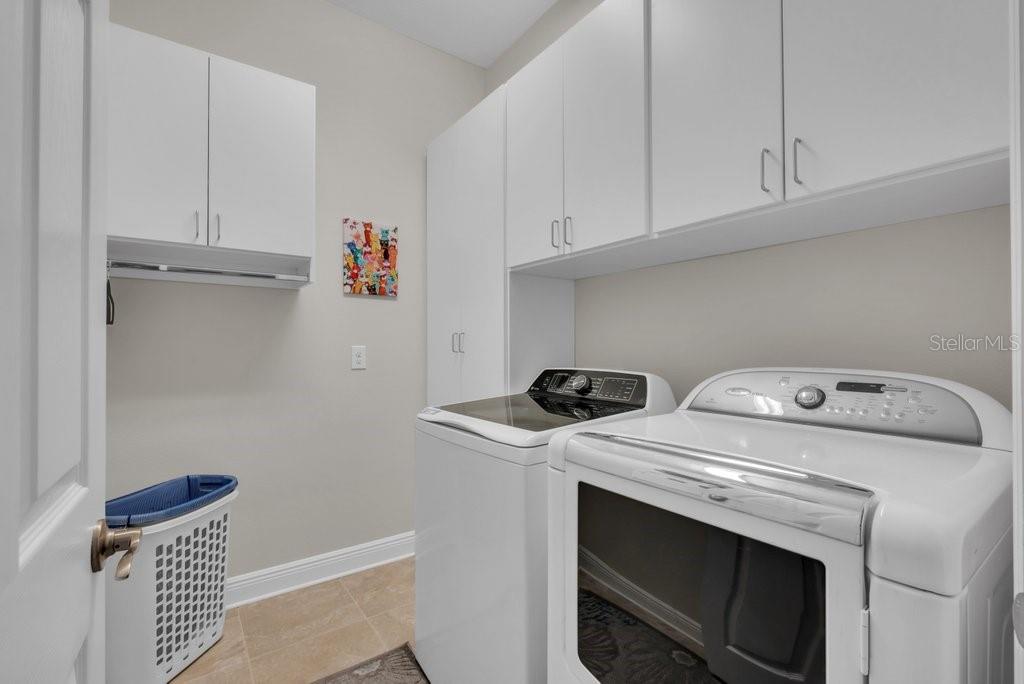 Listing photo id 24 for 1221 Cadence Court